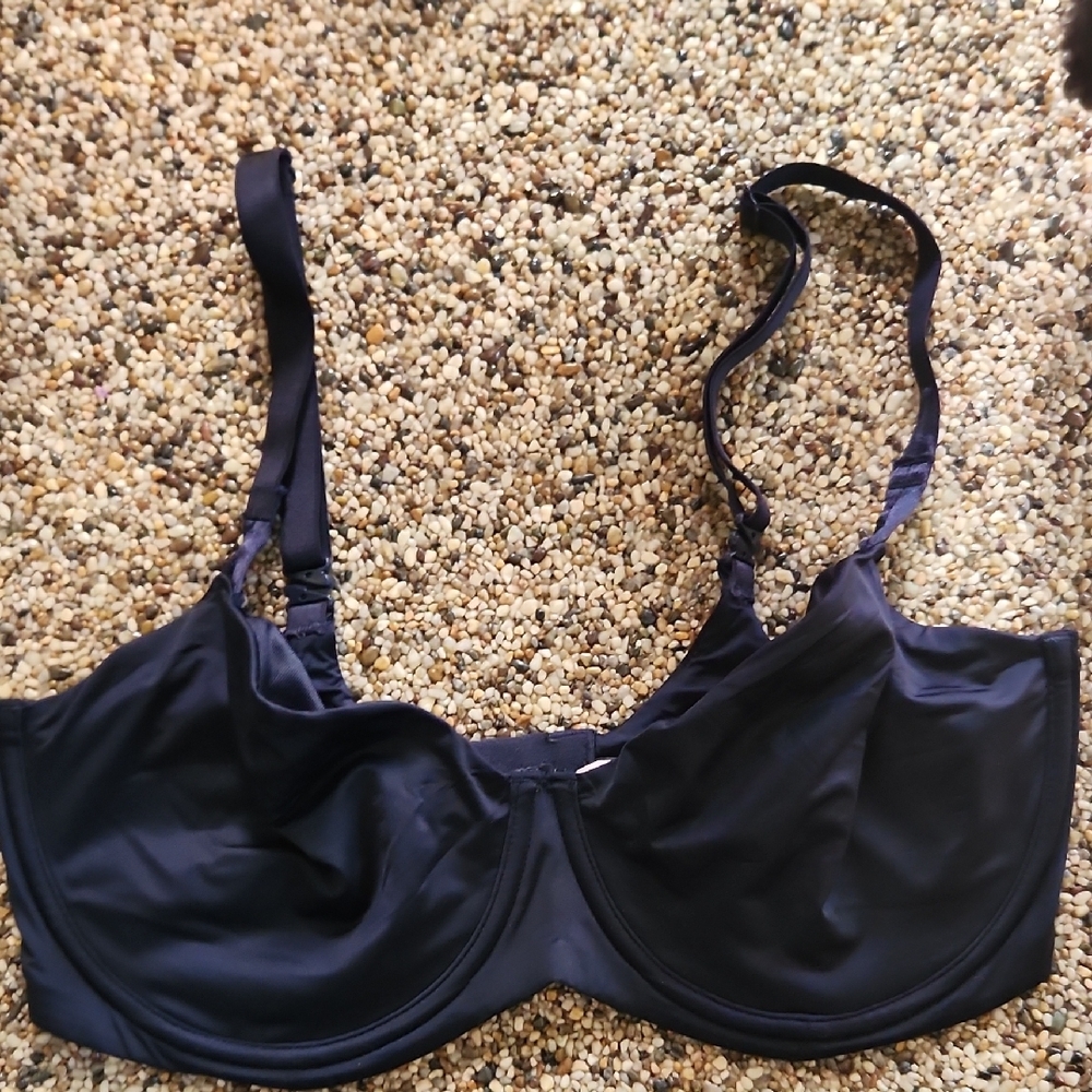 Victoria's‎ Secret navy pushup without padding bra, size 36DD